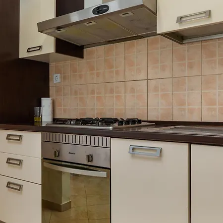 With Parking Space - 21823 Apartment Makarska